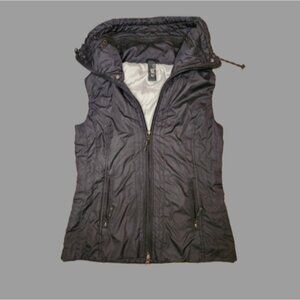 Black Nivo hidden‎ hood golf vest fitted high collar